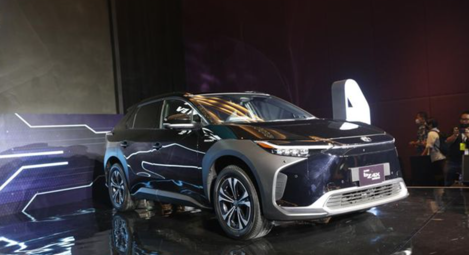 Mobil Toyota All New bZ4X: Mobil Listrik Battery untuk 500 Km, Kabin Serasa Living Room
