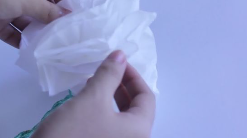 Cara membuat bunga dengan kertas tisu